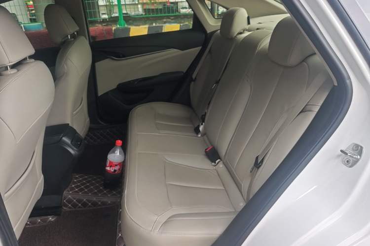 Used Buick GT 2018 15T Manual Elite Version China V Standard Left Rear Seat
