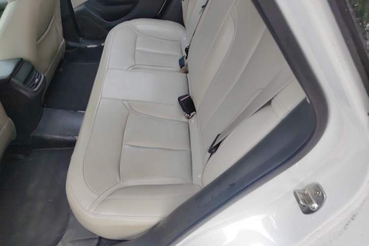 Used Buick GT 2018 15T Manual Elite Version China V Standard Left Rear Seat