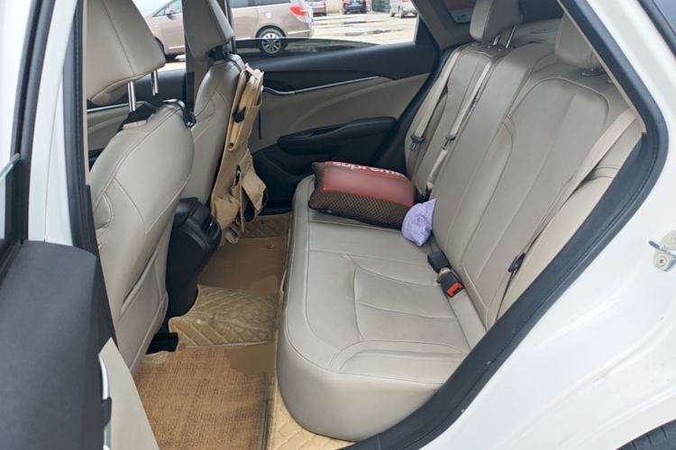 Used Buick GT 2018 15T Dual-Clutch Elite Model China V Standard Left Rear Seat