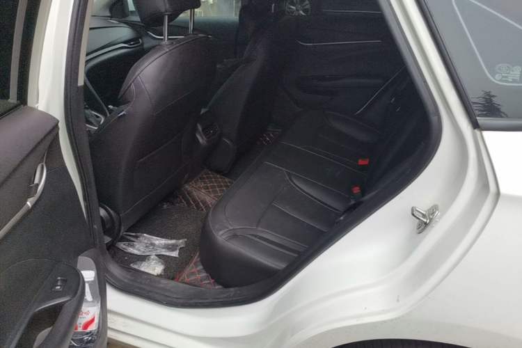 Used Buick GT 2018 18T Automatic Elite Model Left Rear Seat