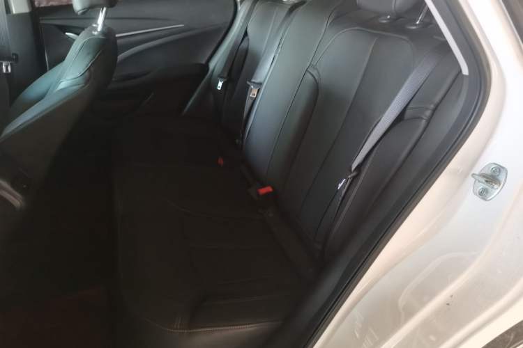 Used Buick GT 2018 18T Automatic Elite Model Left Rear Seat