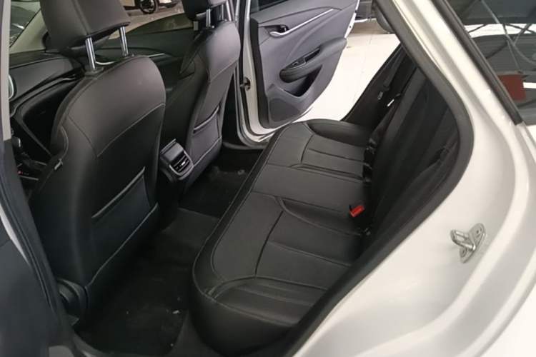 Used Buick GT 2018 18T Automatic Elite Model Left Rear Seat