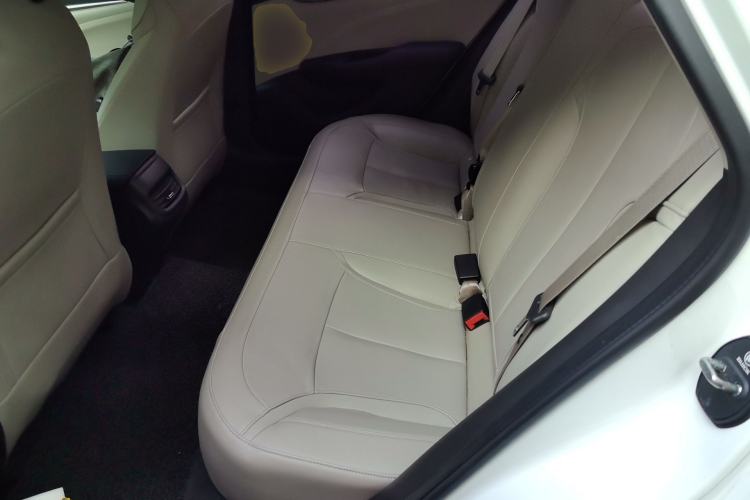 Used Buick GT 2018 15T Dual-Clutch Elite Model China V Standard Left Rear Seat