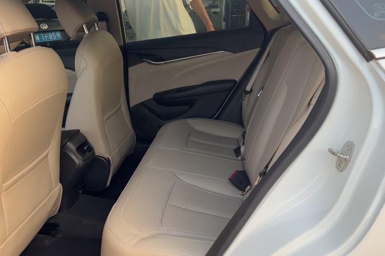 Used Buick GT 2018 15T Dual-Clutch Elite Model China V Standard Left Rear Seat