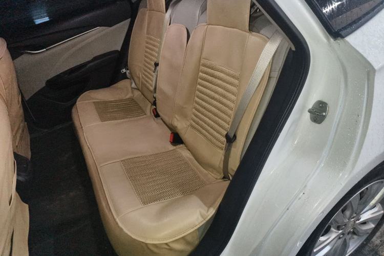 Used Buick GT 2018 15T Dual-Clutch Elite Model China V Standard Left Rear Seat