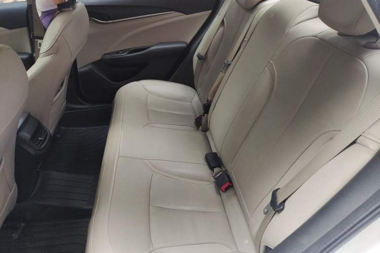 Used Buick GT 2018 15T Dual-Clutch Elite Model China V Standard Left Rear Seat