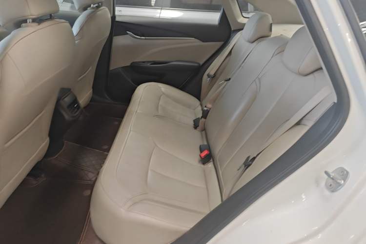 Used Buick GT 2018 15T Manual Elite Version China V Standard Left Rear Seat