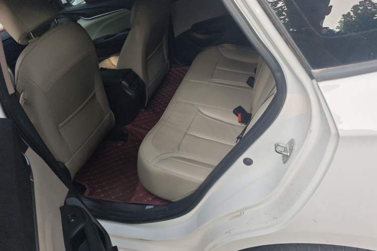 Used Buick GT 2018 15T Manual Elite Version China V Standard Left Rear Seat