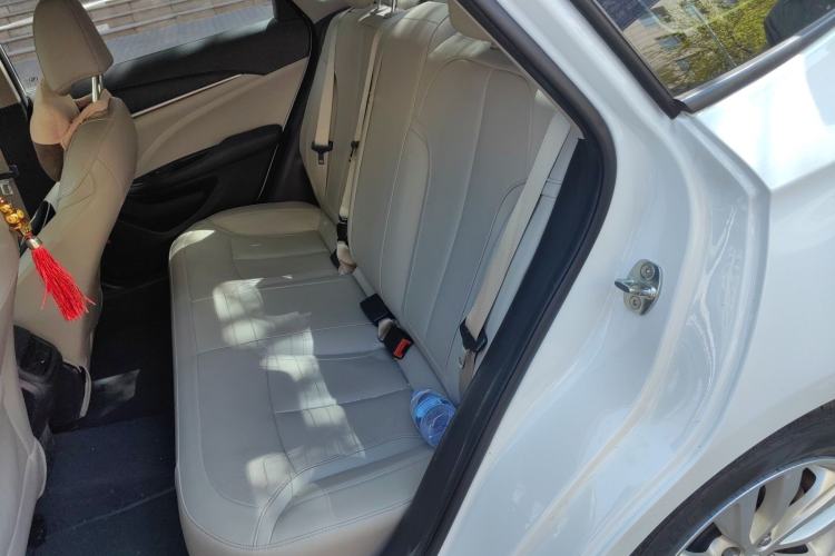 Used Buick GT 2018 15T Dual-Clutch Elite Model China V Standard Left Rear Seat