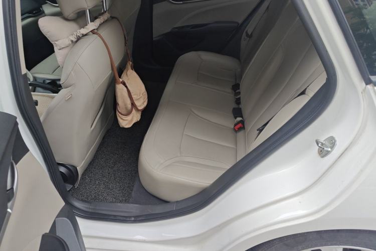 Used Buick GT 2018 15T Dual-Clutch Elite Model China V Standard Left Rear Seat