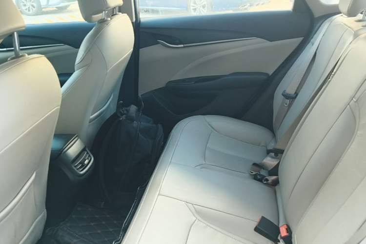 Used Buick GT 2018 15T Manual Elite Version China V Standard Left Rear Seat