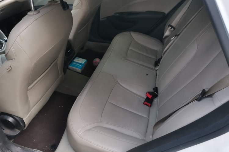 Used Buick GT 2018 15T Dual-Clutch Elite Model China V Standard Left Rear Seat