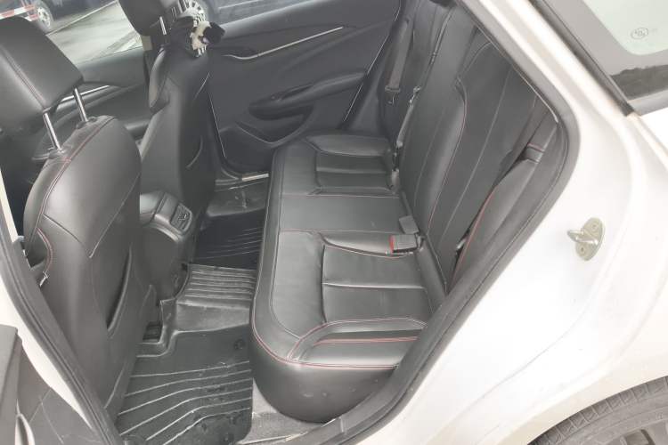 Used Buick GT 2018 15T Dual-Clutch Elite Model China V Standard Left Rear Seat