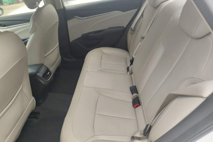 Used Buick GT 2018 15T Dual-Clutch Elite Model China V Standard Left Rear Seat