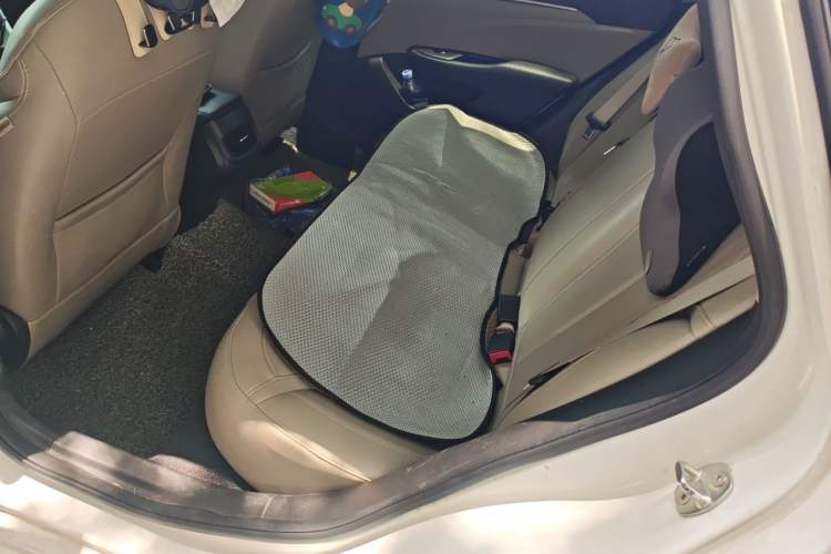 Used Buick GT 2018 15T Dual-Clutch Elite Model China V Standard Left Rear Seat