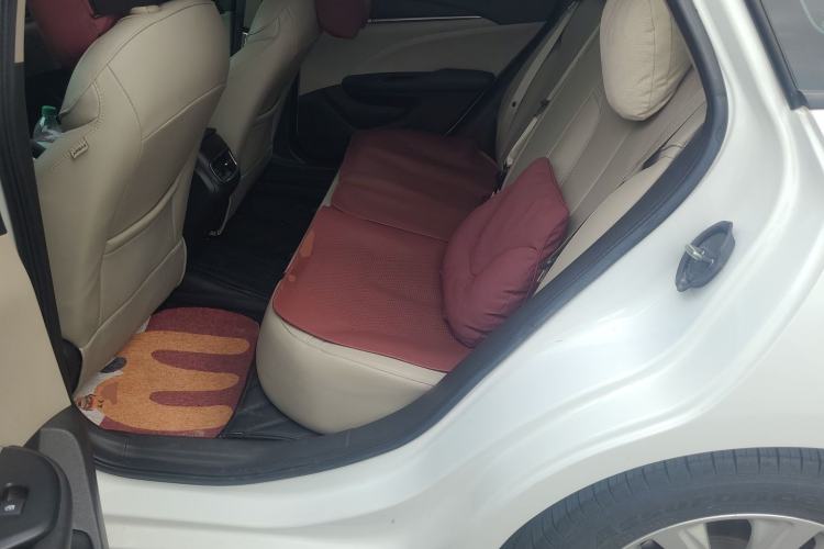 Used Buick GT 2018 15T Dual-Clutch Elite Model China V Standard Left Rear Seat