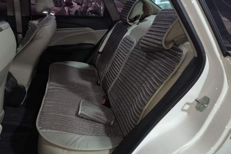 Used Buick GT 2018 15T Manual Elite Version China V Standard Left Rear Seat