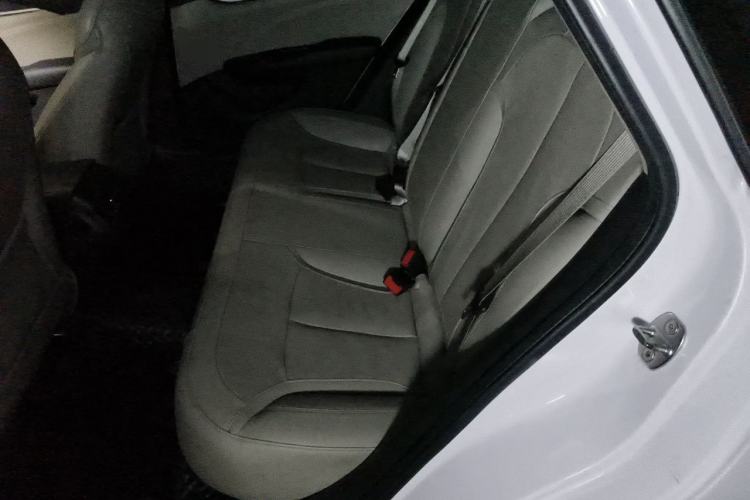 Used Buick GT 2018 15T Dual-Clutch Elite Model China V Standard Left Rear Seat