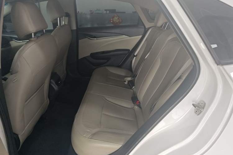 Used Buick GT 2018 15T Dual-Clutch Elite Model China V Standard Left Rear Seat