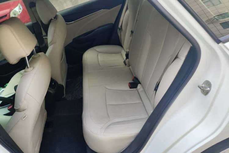 Used Buick GT 2018 15T Dual-Clutch Elite Model China V Standard Left Rear Seat