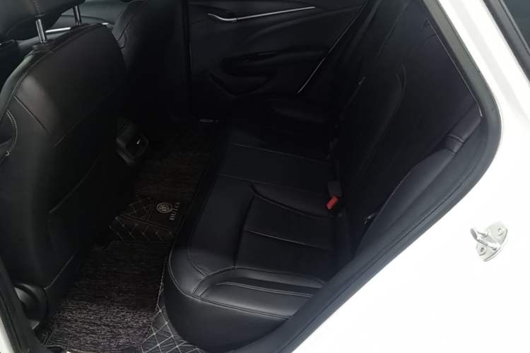 Used Buick GT 2018 18T Automatic Elite Model Left Rear Seat
