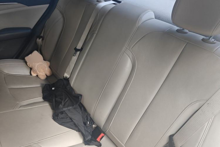 Used Buick GT 2018 15T Dual-Clutch Elite Model China V Standard Left Rear Seat