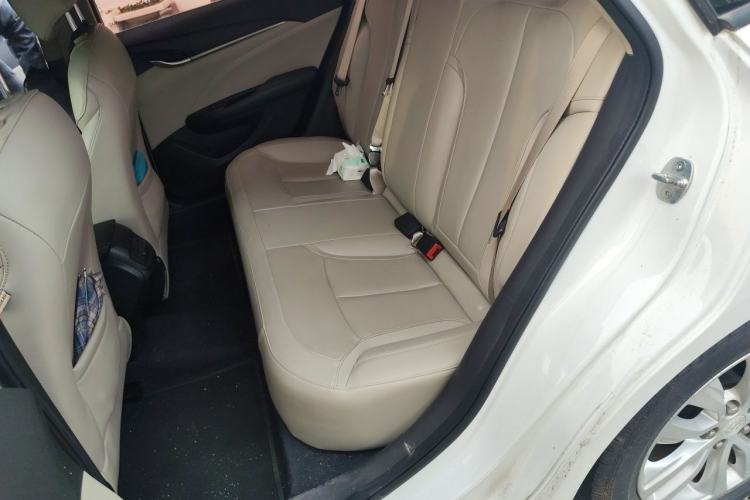 Used Buick GT 2018 15T Dual-Clutch Elite Model China V Standard Left Rear Seat