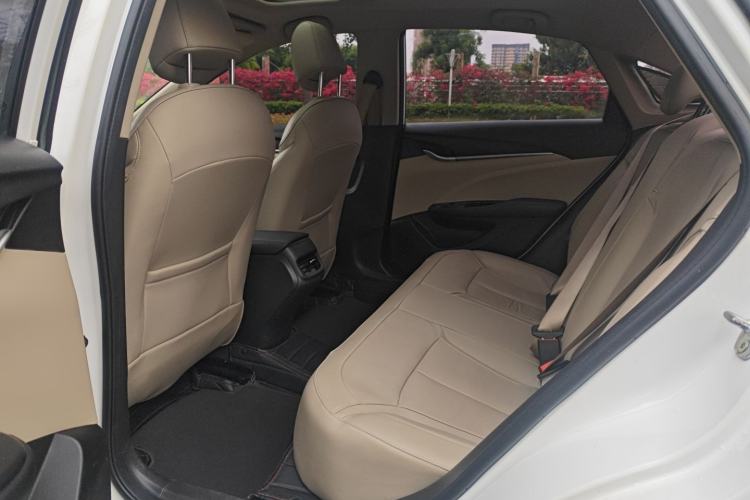 Used Buick GT 2018 15T Dual-Clutch Elite Model China V Standard Left Rear Seat