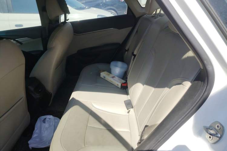 Used Buick GT 2018 15T Manual Elite Version China V Standard Left Rear Seat