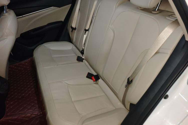Used Buick GT 2018 15T Manual Elite Version China V Standard Left Rear Seat