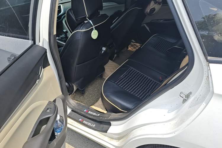 Used Buick GT 2018 15T Manual Entry-Level Version China V Standard Left Rear Seat