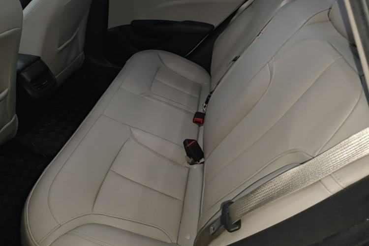 Used Buick GT 2018 15T Dual-Clutch Elite Model China V Standard Left Rear Seat