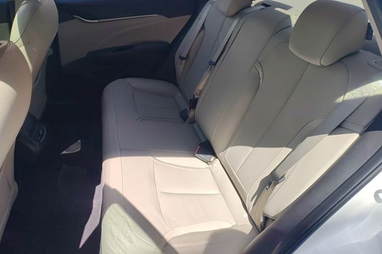 Used Buick GT 2018 15T Manual Elite Version China V Standard Left Rear Seat