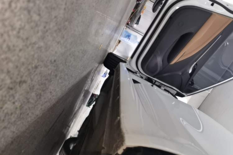 Used Buick GT 2018 18T Automatic Flagship Model Left Side Sill