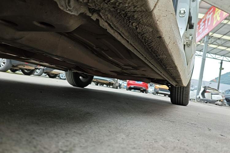 Used Buick GT 2018 18T Automatic Elite Model Left Side Sill