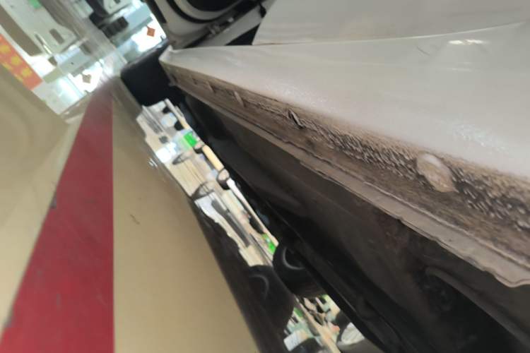 Used Buick GT 2018 18T Automatic Elite Model Left Side Sill