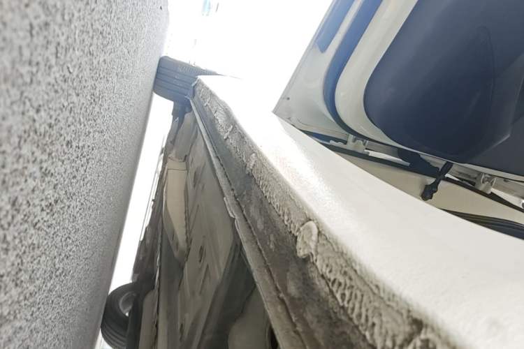 Used Buick GT 2018 18T Automatic Elite Model Left Side Sill