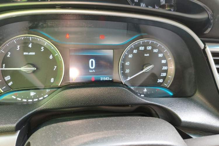 Used Buick GT 2018 18T Automatic Elite Model Odometer Close Up