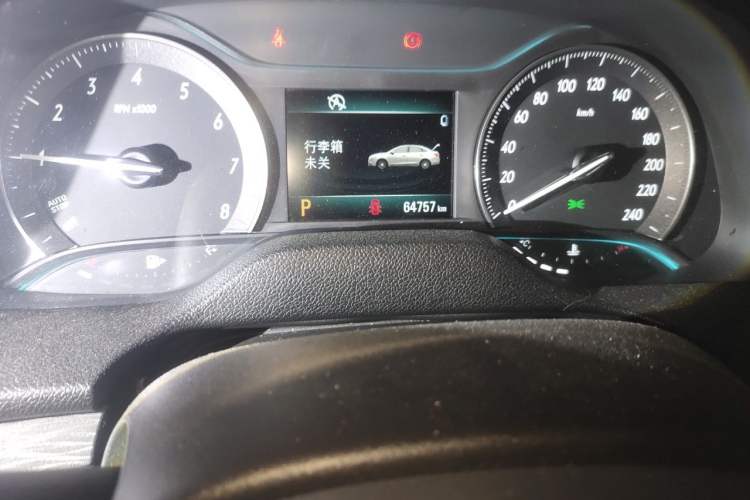 Used Buick GT 2018 15T Dual-Clutch Elite Model China V Standard Odometer Close Up