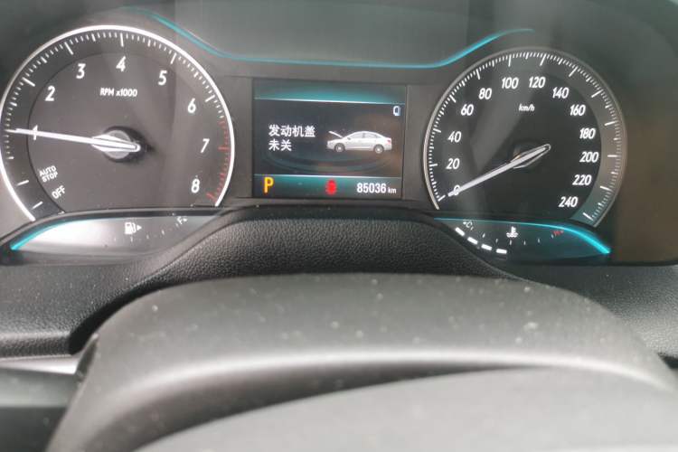 Used Buick GT 2018 18T Automatic Elite Model Odometer Close Up
