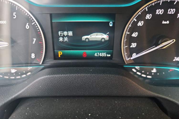 Used Buick GT 2018 18T Automatic Elite Model Odometer Close Up