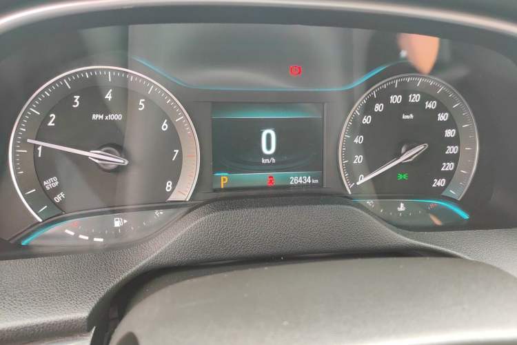Used Buick GT 2018 18T Automatic Elite Model Odometer Close Up