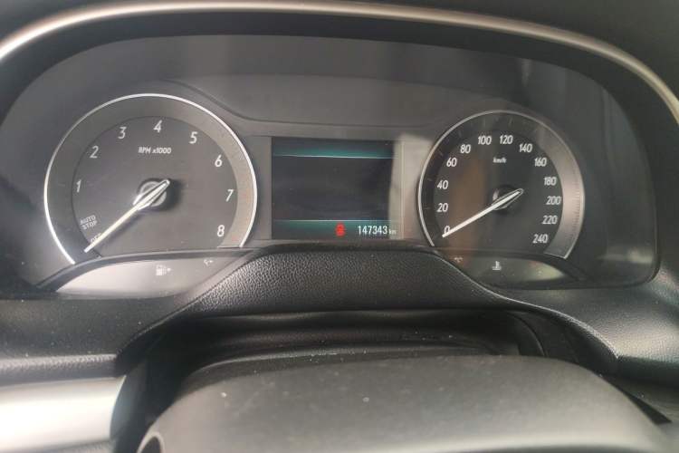 Used Buick GT 2018 18T Automatic Elite Model Odometer Close Up