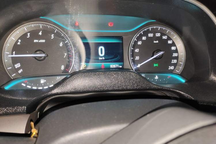 Used Buick GT 2018 15T Dual-Clutch Elite Model China V Standard Odometer Close Up