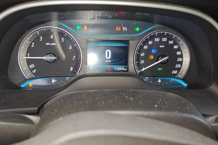 Used Buick GT 2018 18T Automatic Elite Model Odometer Close Up