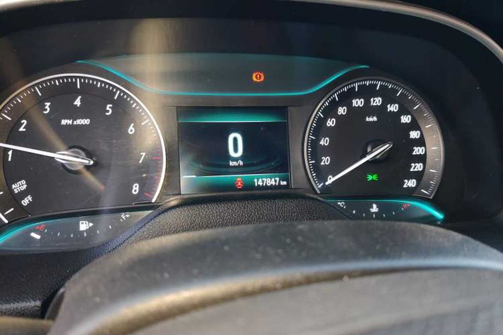 Used Buick GT 2018 15T Manual Elite Version China V Standard Odometer Close Up