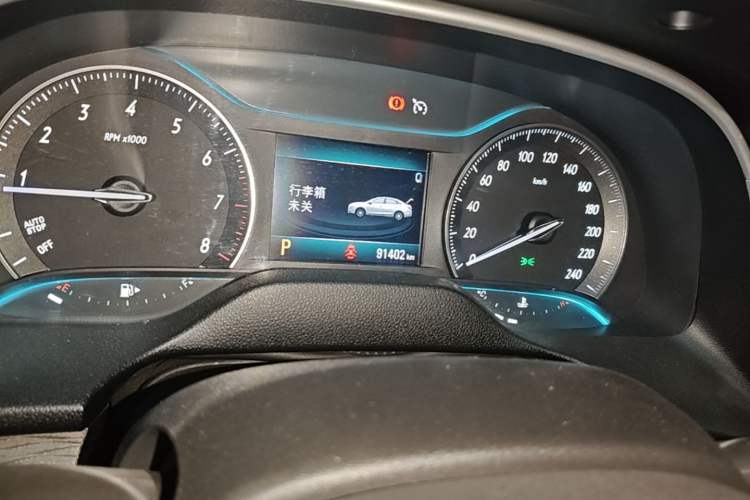 Used Buick GT 2018 18T Automatic Elite Model Odometer Close Up