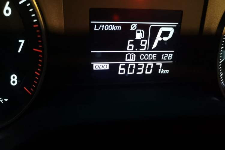 Used Buick GT 2018 15T Dual-Clutch Advanced Model China V Standard Odometer Close Up