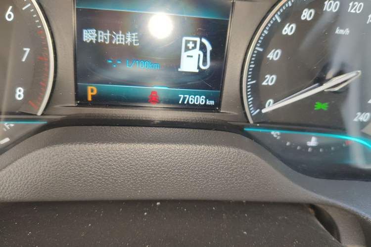 Used Buick GT 2018 15T Dual-Clutch Elite Model China V Standard Odometer Close Up