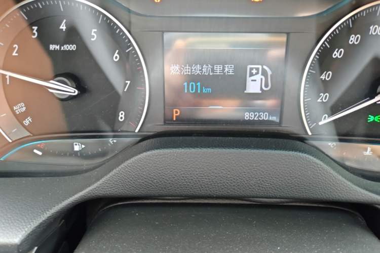 Used Buick GT 2018 18T Automatic Elite Model Odometer Close Up